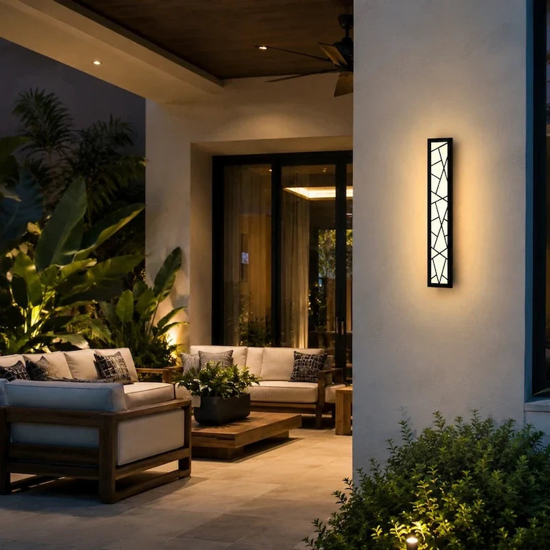 Minimalist Linear LED Outdoor Wall Sconce