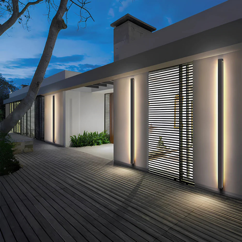 Minimalist Linear LED Outdoor Wall Sconce