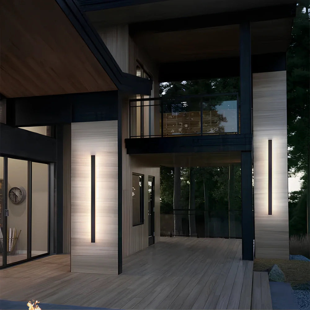 Minimalist Linear LED Outdoor Wall Sconce