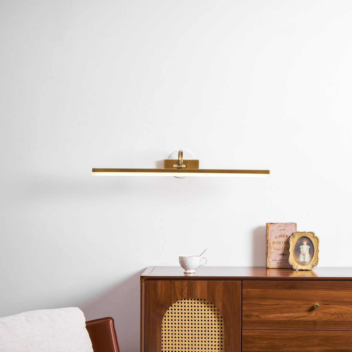 Metal Antler Ring Wall Lamp