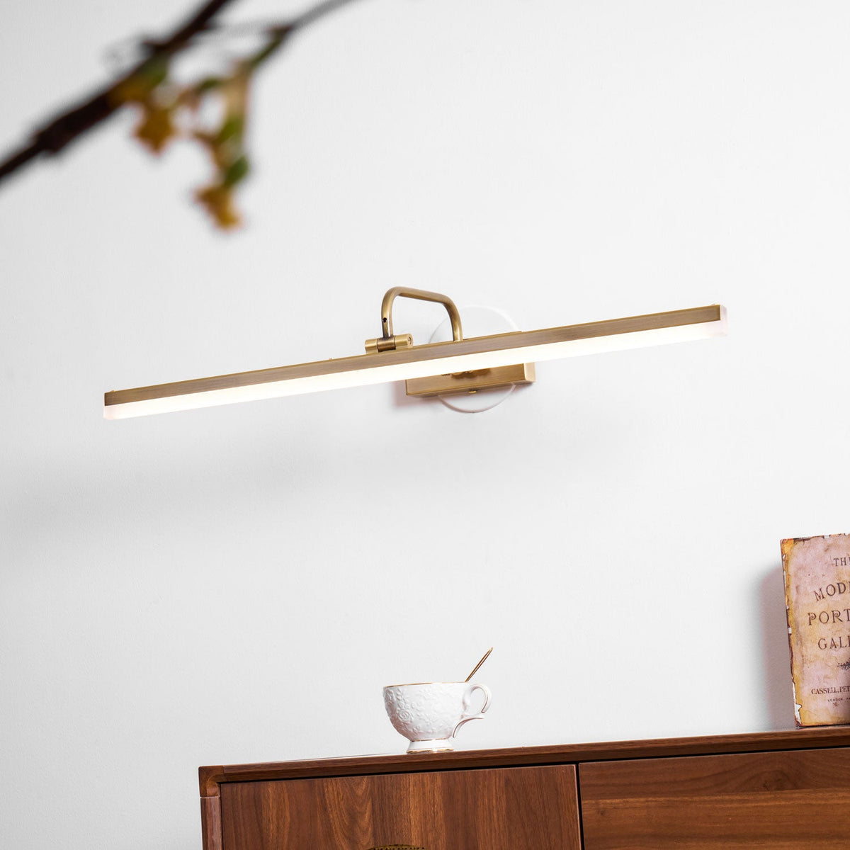 Metal Antler Ring Wall Lamp