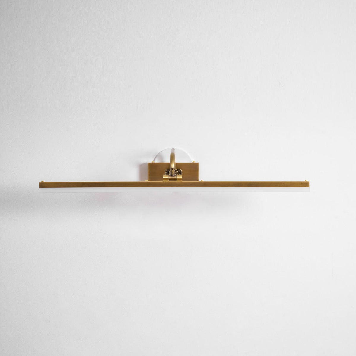 Metal Antler Ring Wall Lamp