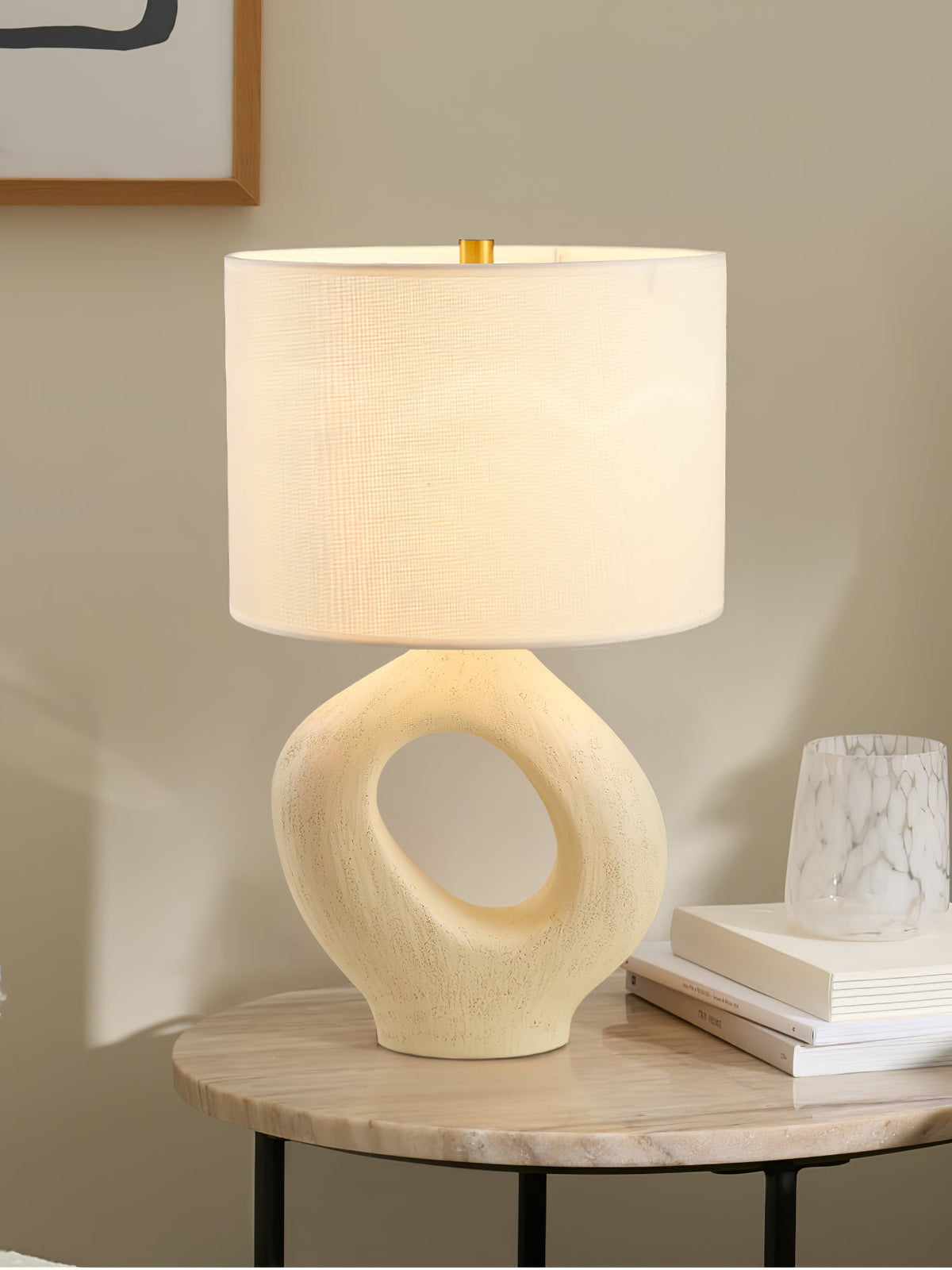 Resin Sculptural Curve Table Lamp