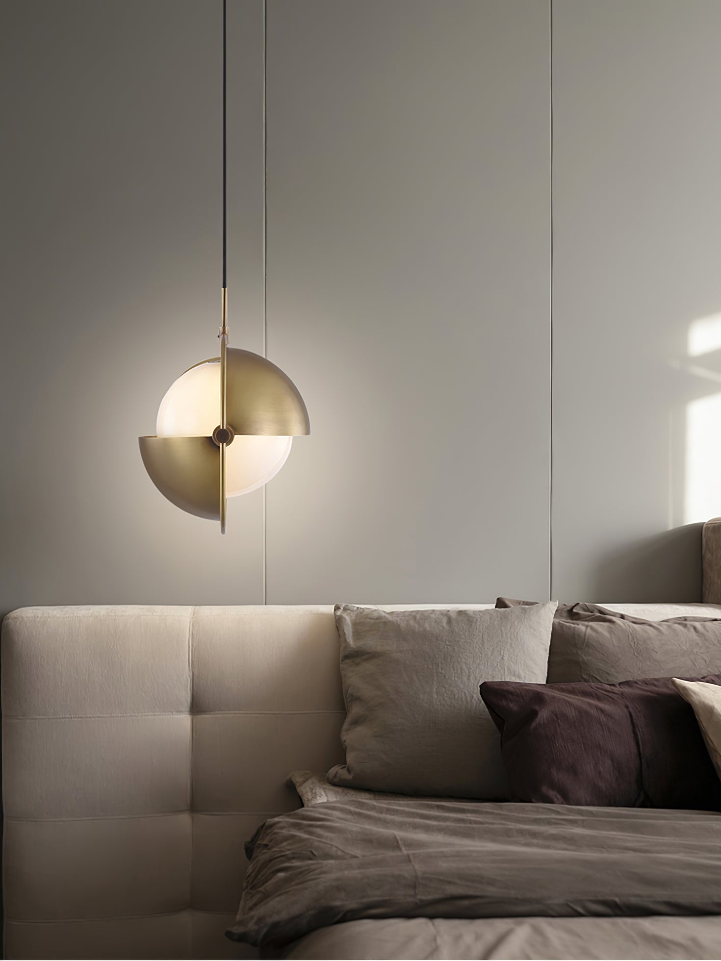 Adjustable Glass Shade Pendant Lamp