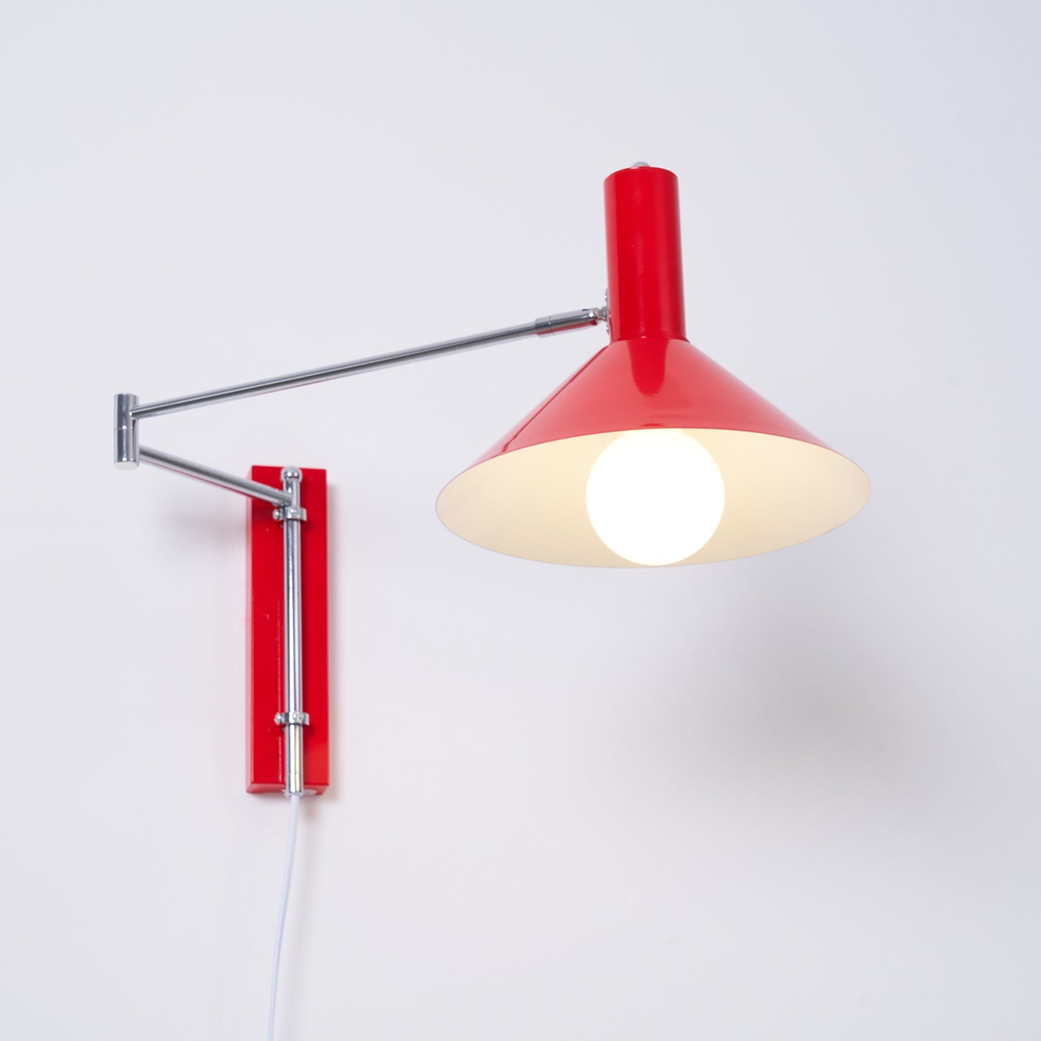 Calvrane Metal Adjustable Wall Sconce