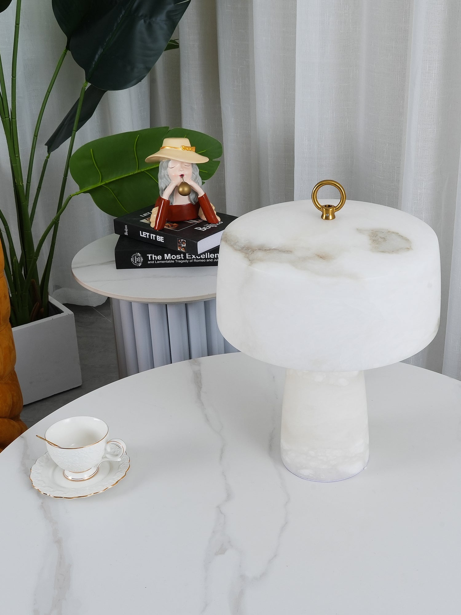 Calvrane Alabaster Vintage Table Lamp