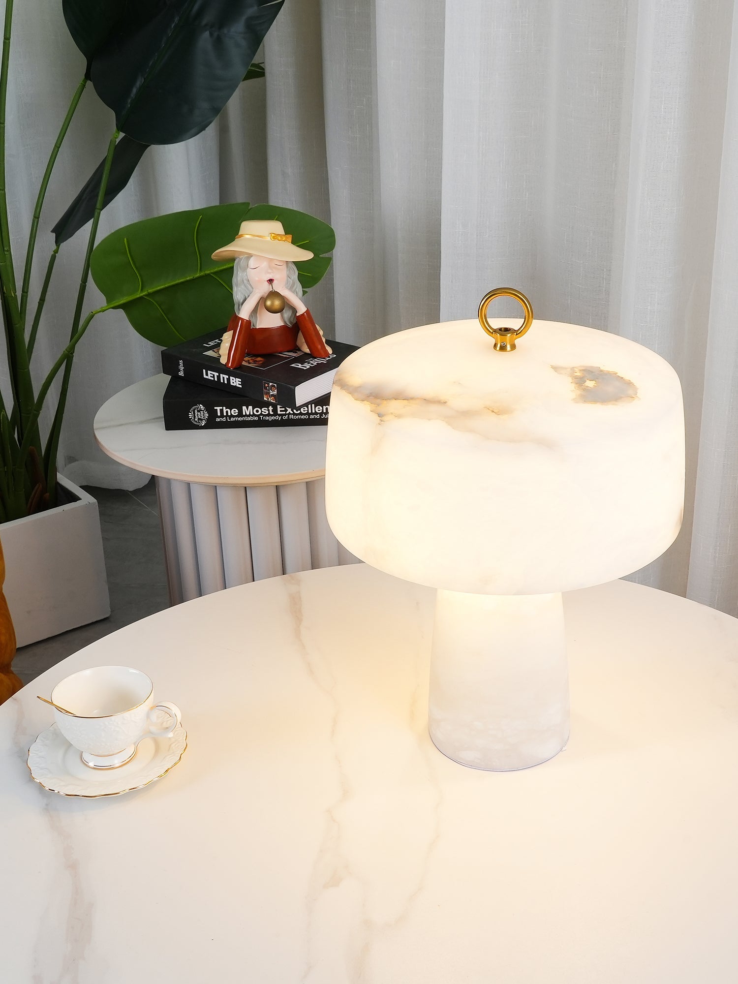 Calvrane Alabaster Vintage Table Lamp