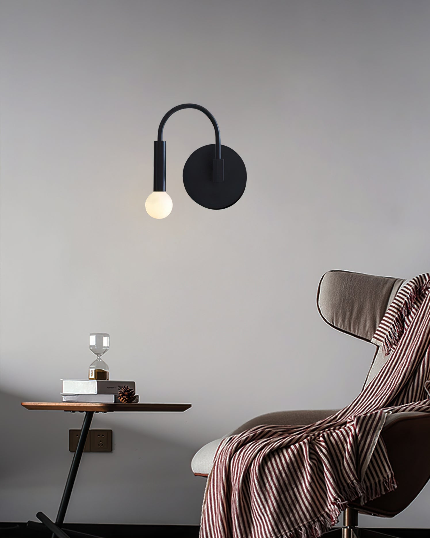Calvrane Metal Modern Wall Sconce