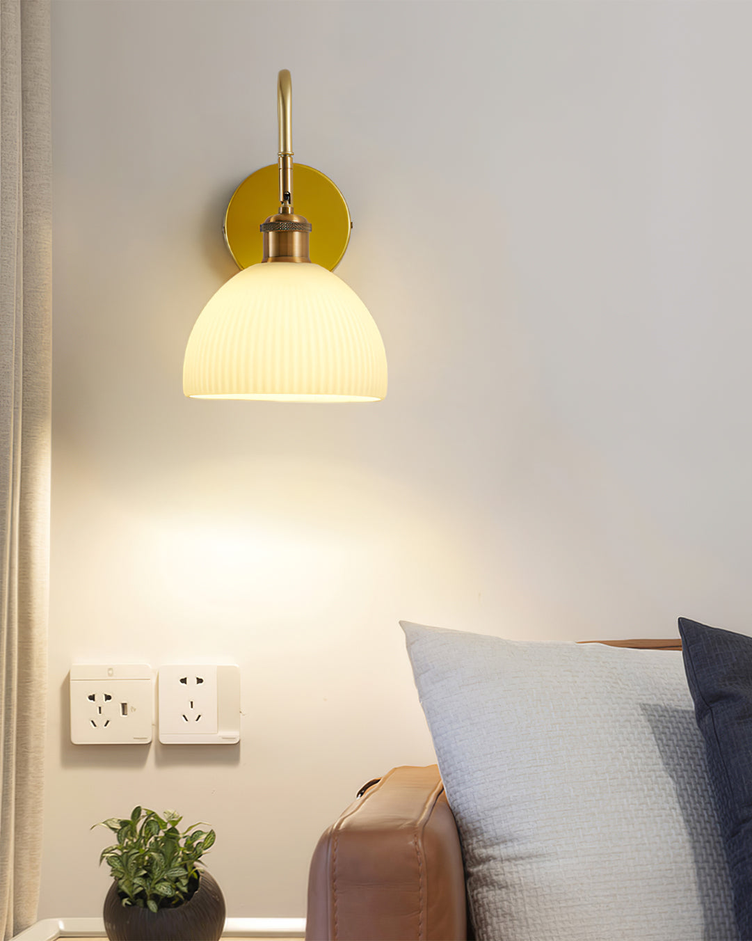 Calvrane Metal Geometric Wall Sconce
