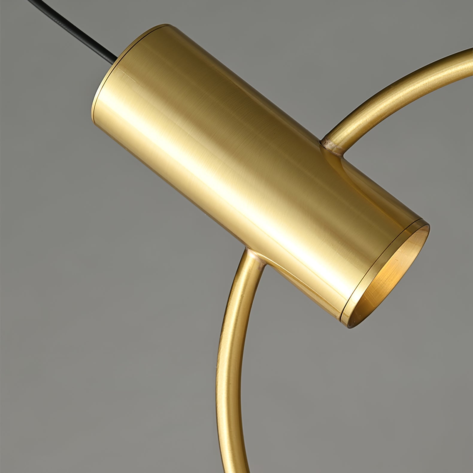 Calvrane Brass Round Wall Sconce