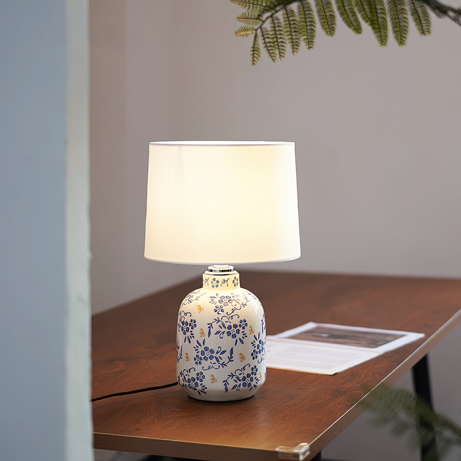 Blue & White Ceramic Ginger Jar Table Lamp