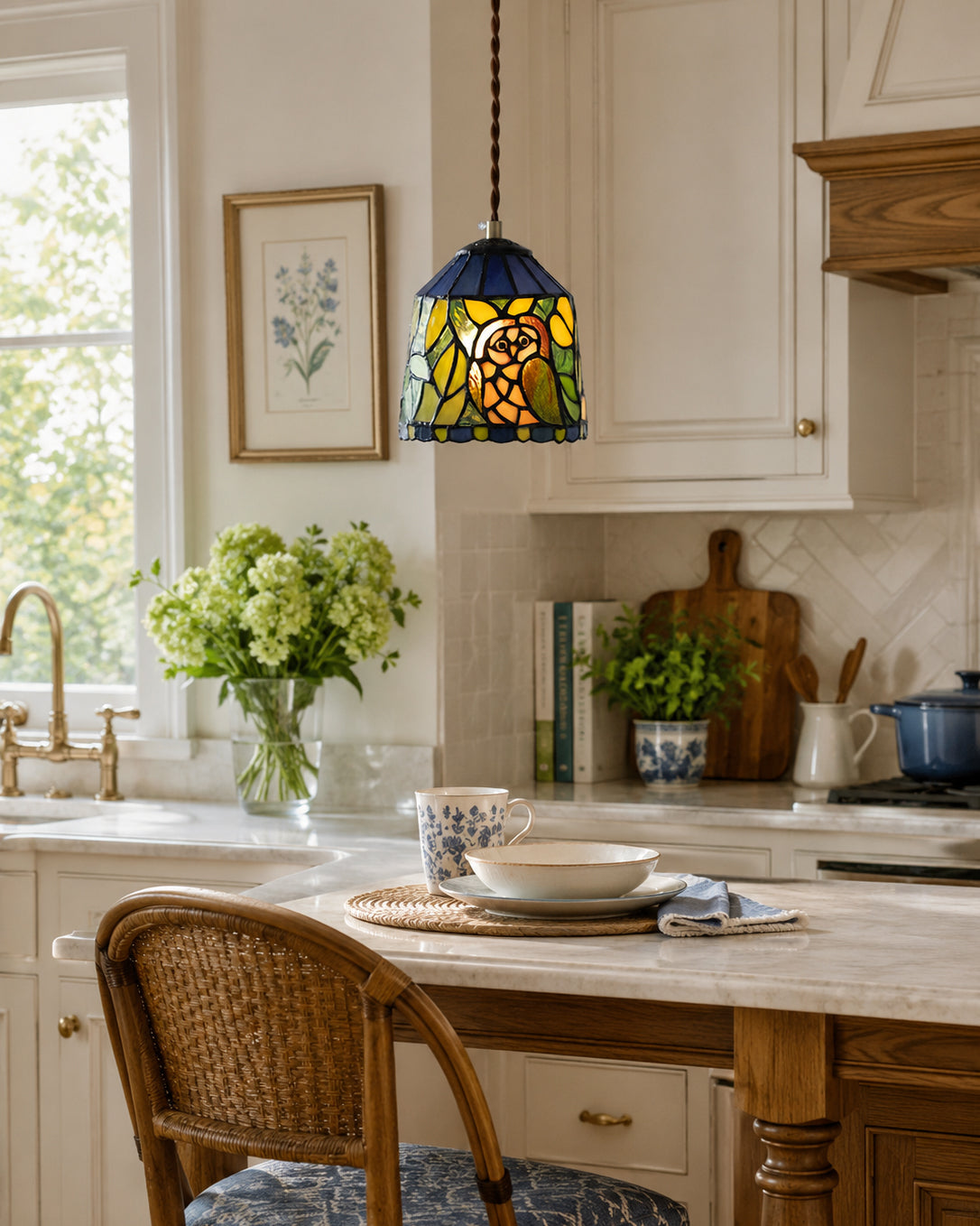 Calvrane Stained Glass Floral Pendant Light