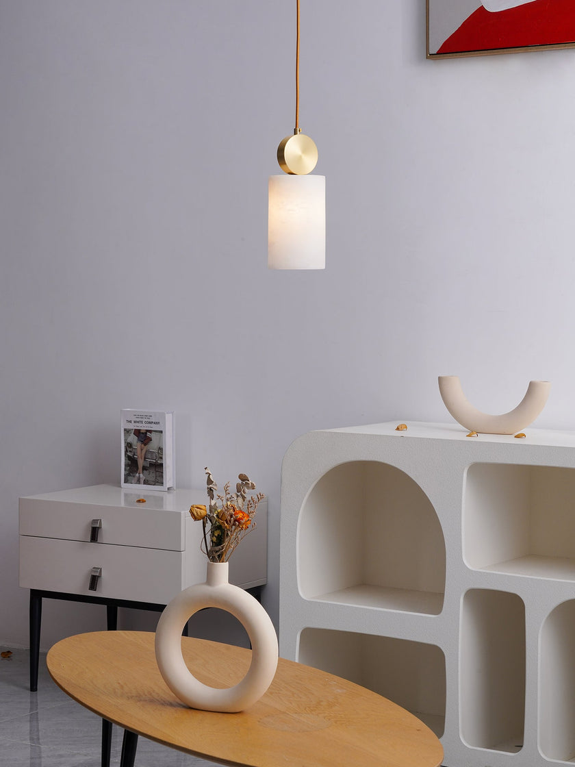 Brass Luxe Round Alabaster Pendant Light