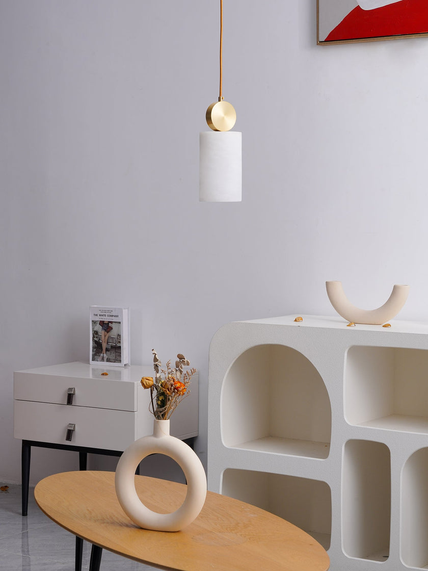 Brass Luxe Round Alabaster Pendant Light