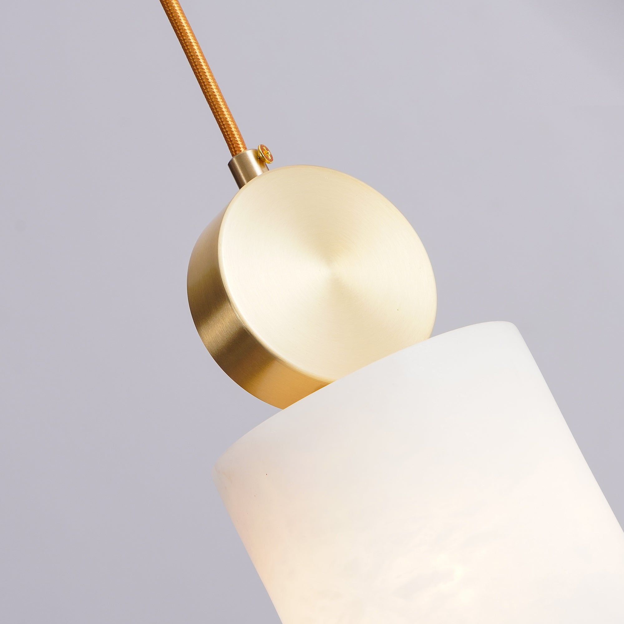 Brass Luxe Round Alabaster Pendant Light