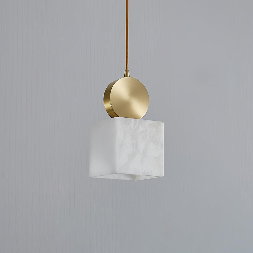 Brass Luxe Round Alabaster Pendant Light