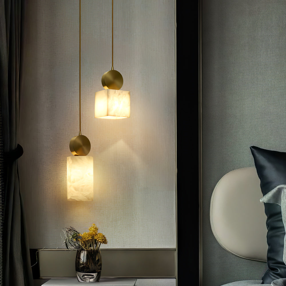 Brass Luxe Round Alabaster Pendant Light