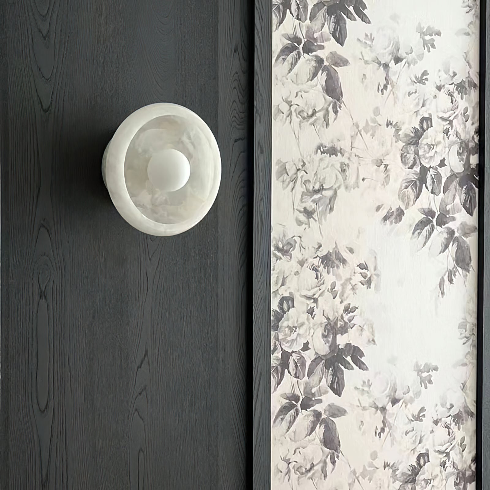 Calvrane Marble Round Wall Lamp