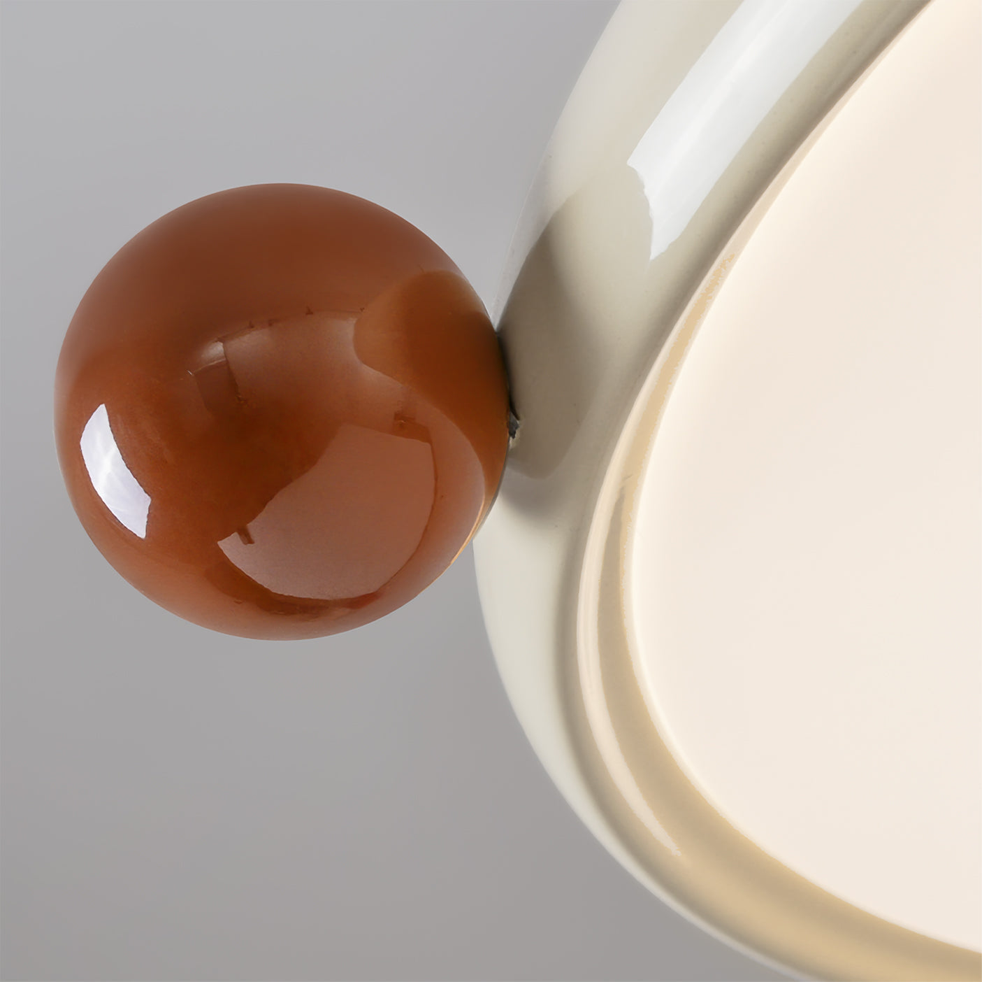 Calvrane Acrylic Round Disc Pendant Light