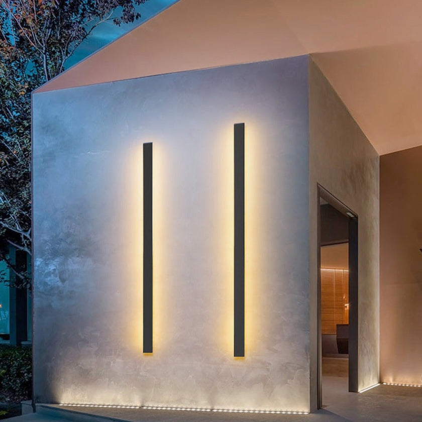 Minimalist Linear LED Outdoor Wall Sconce