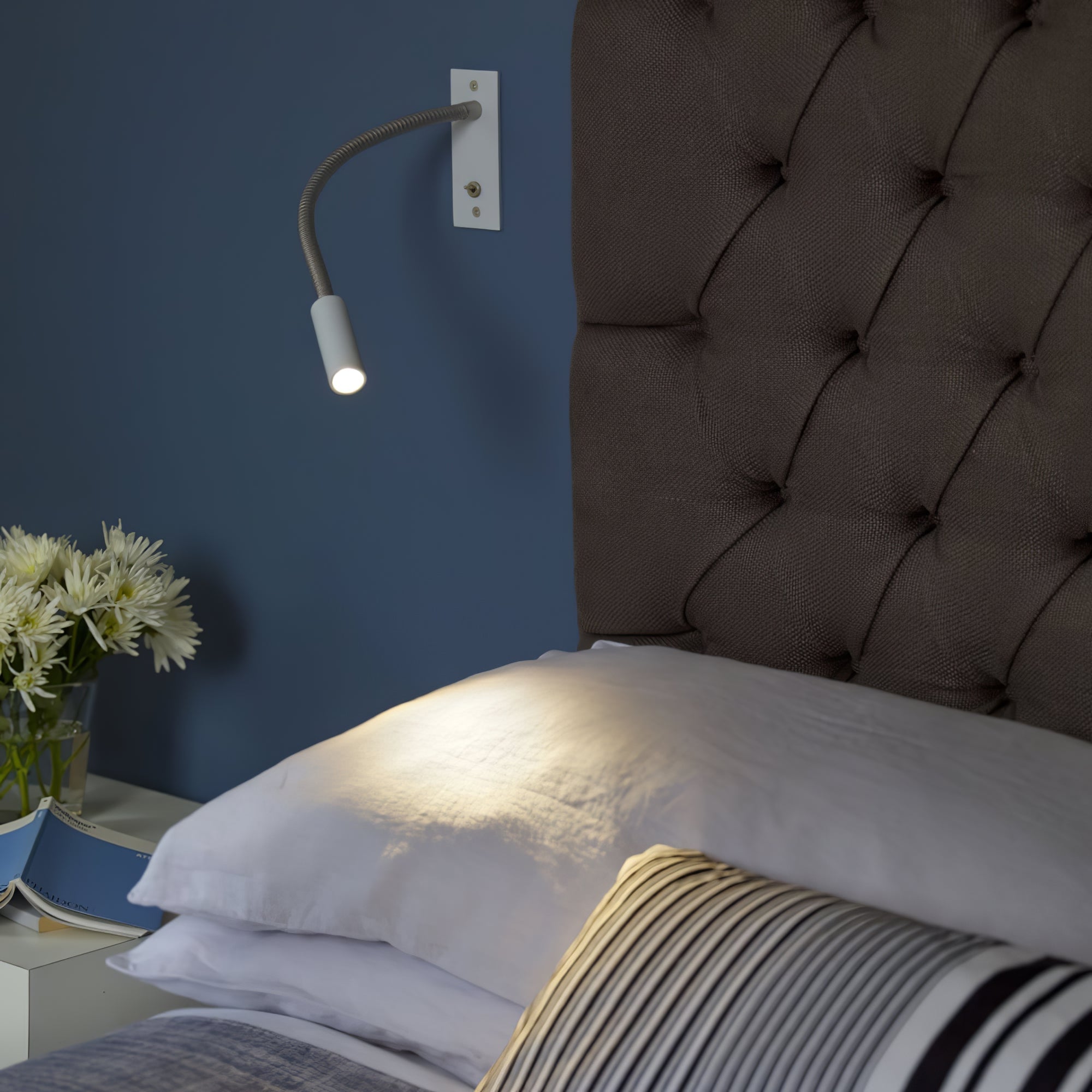 Modern Adjustable Gooseneck LED Reading Wall Sconce