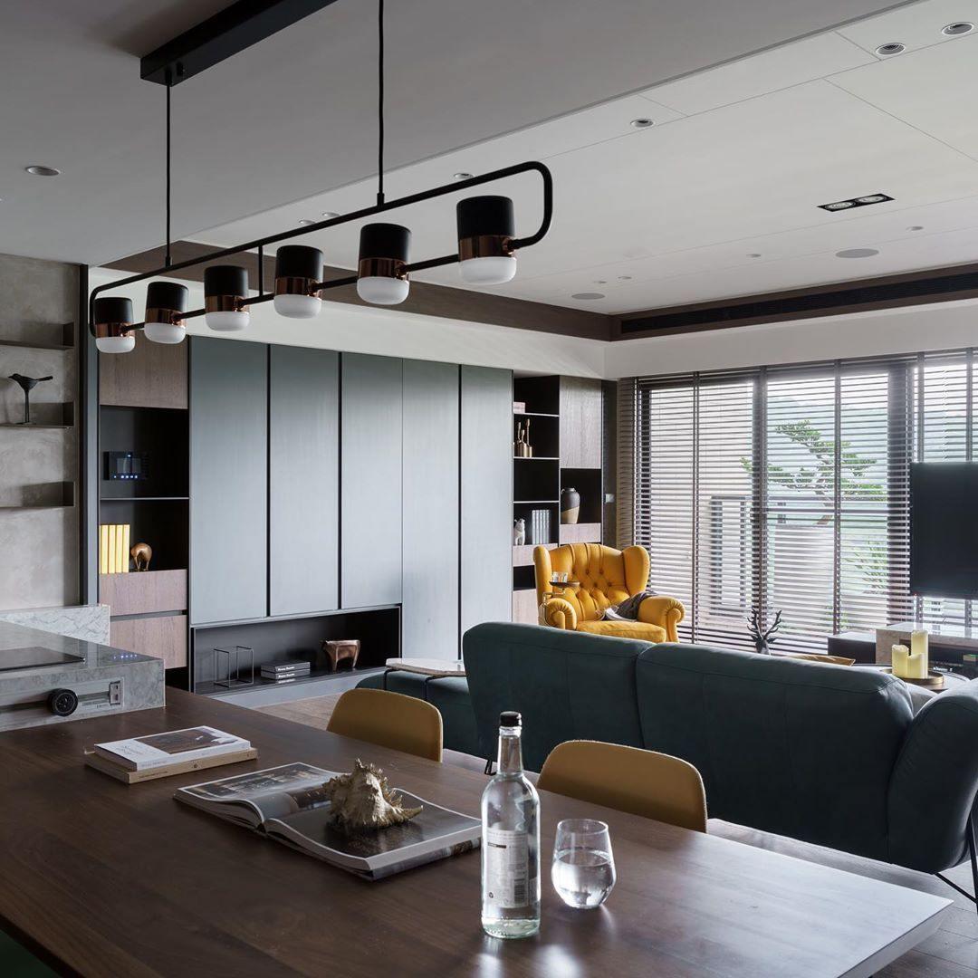 Iron Frame Tilting Pendant Light