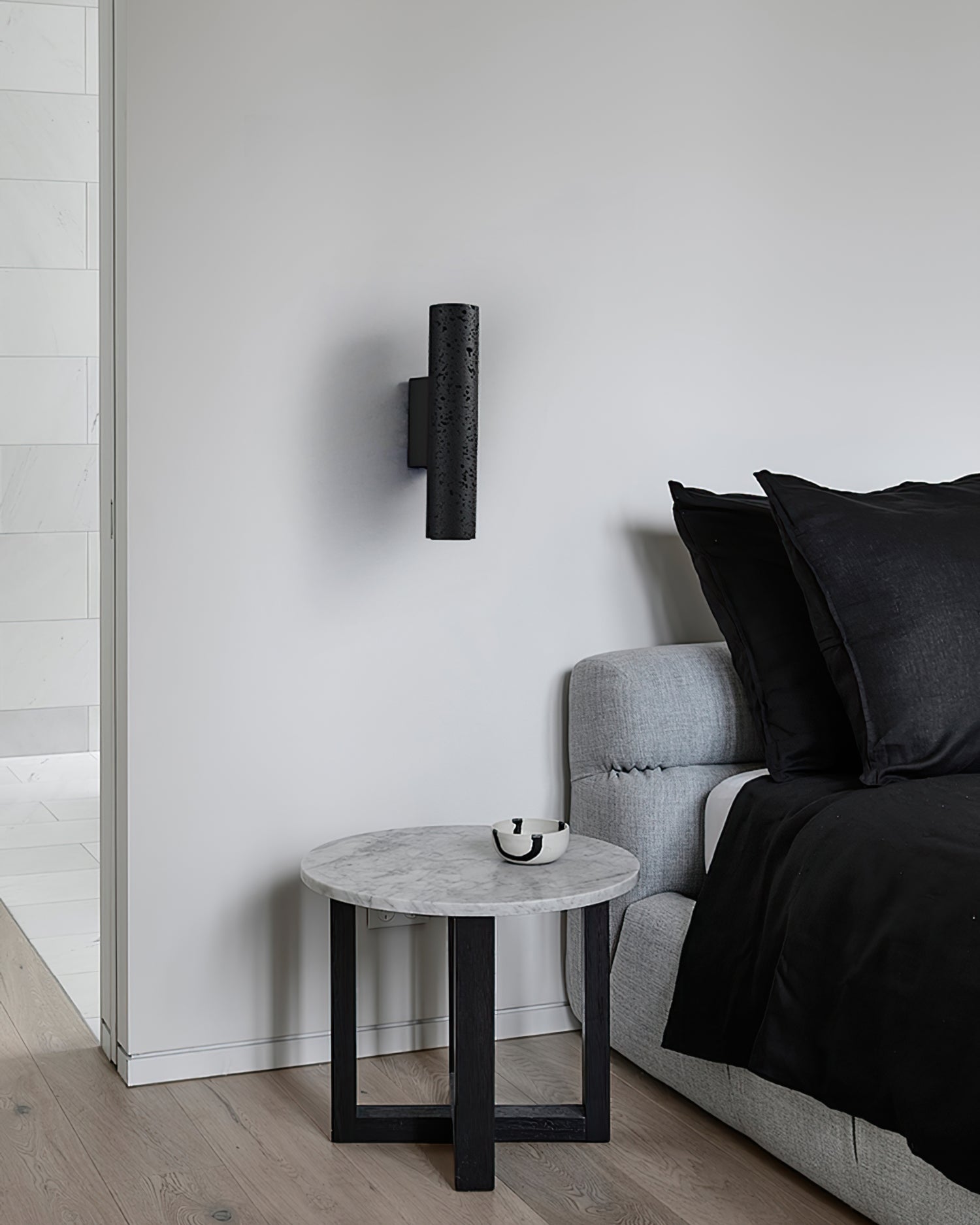 Calvrane Metal Cylinder Wall Lamp