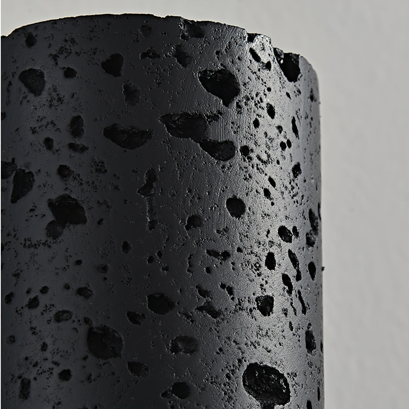 Calvrane Metal Cylinder Wall Lamp