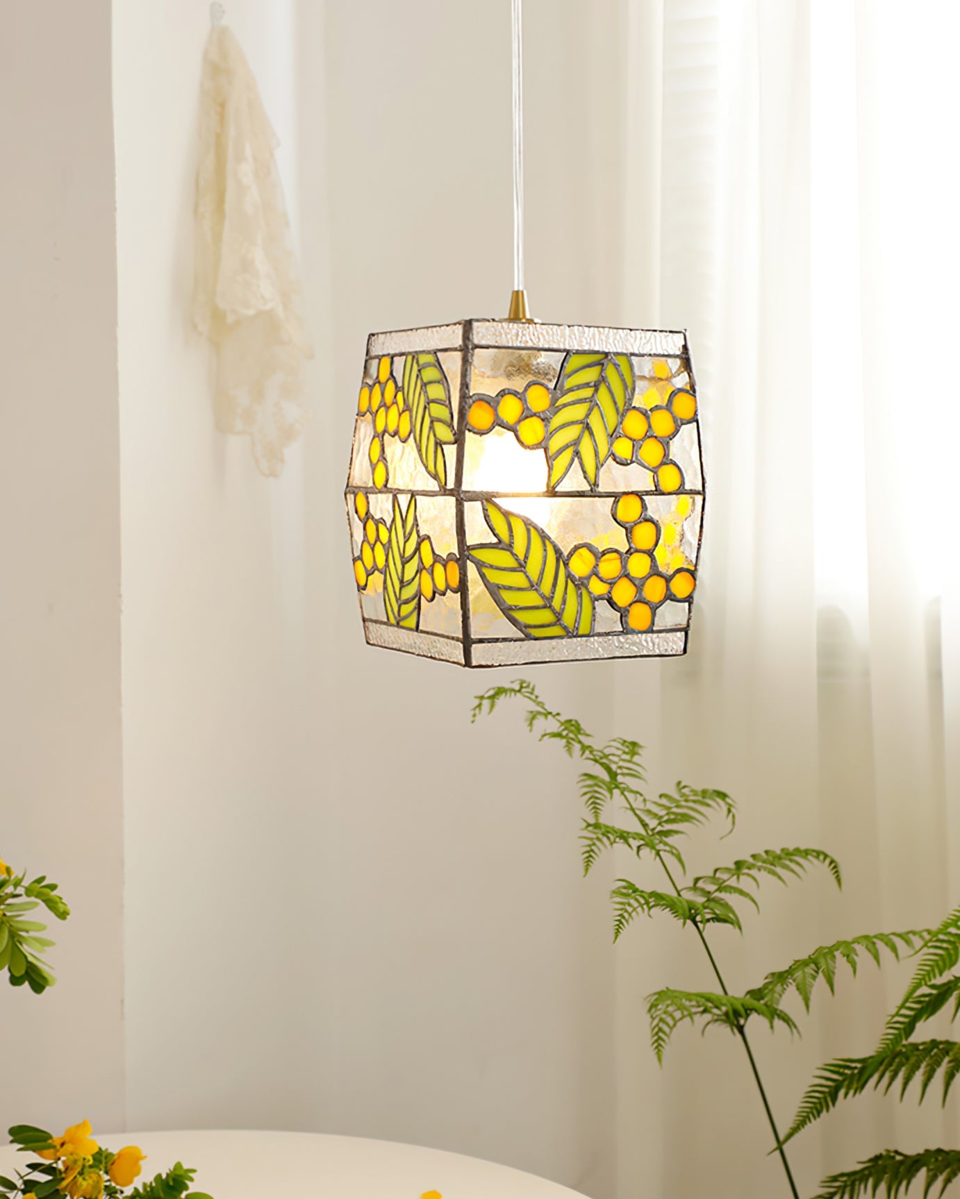 Calvrane Stained Glass Dome Pendant Light
