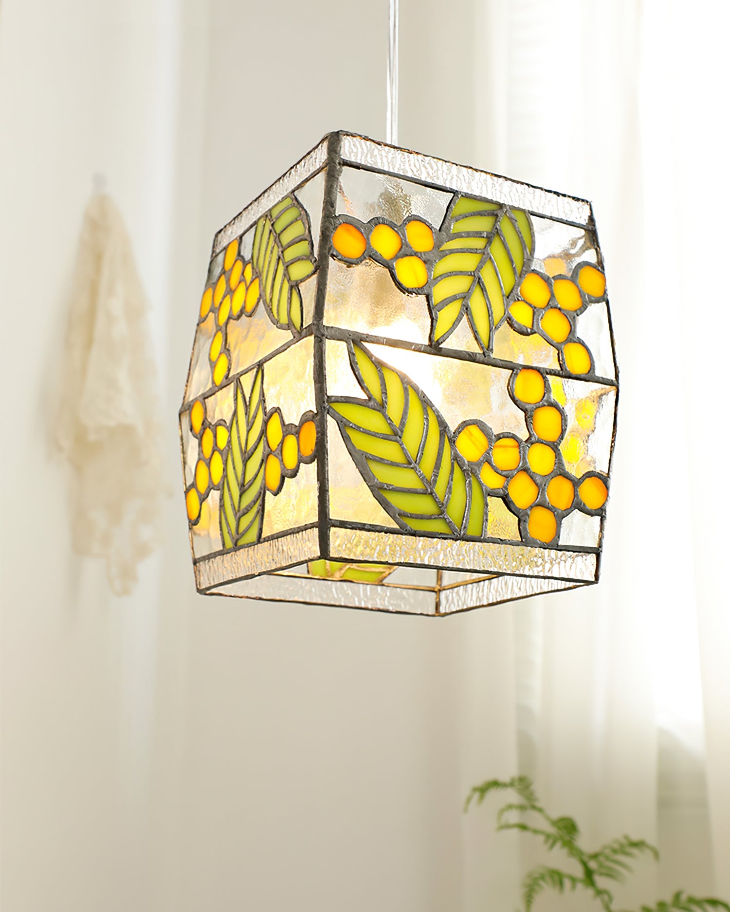 Calvrane Stained Glass Dome Pendant Light
