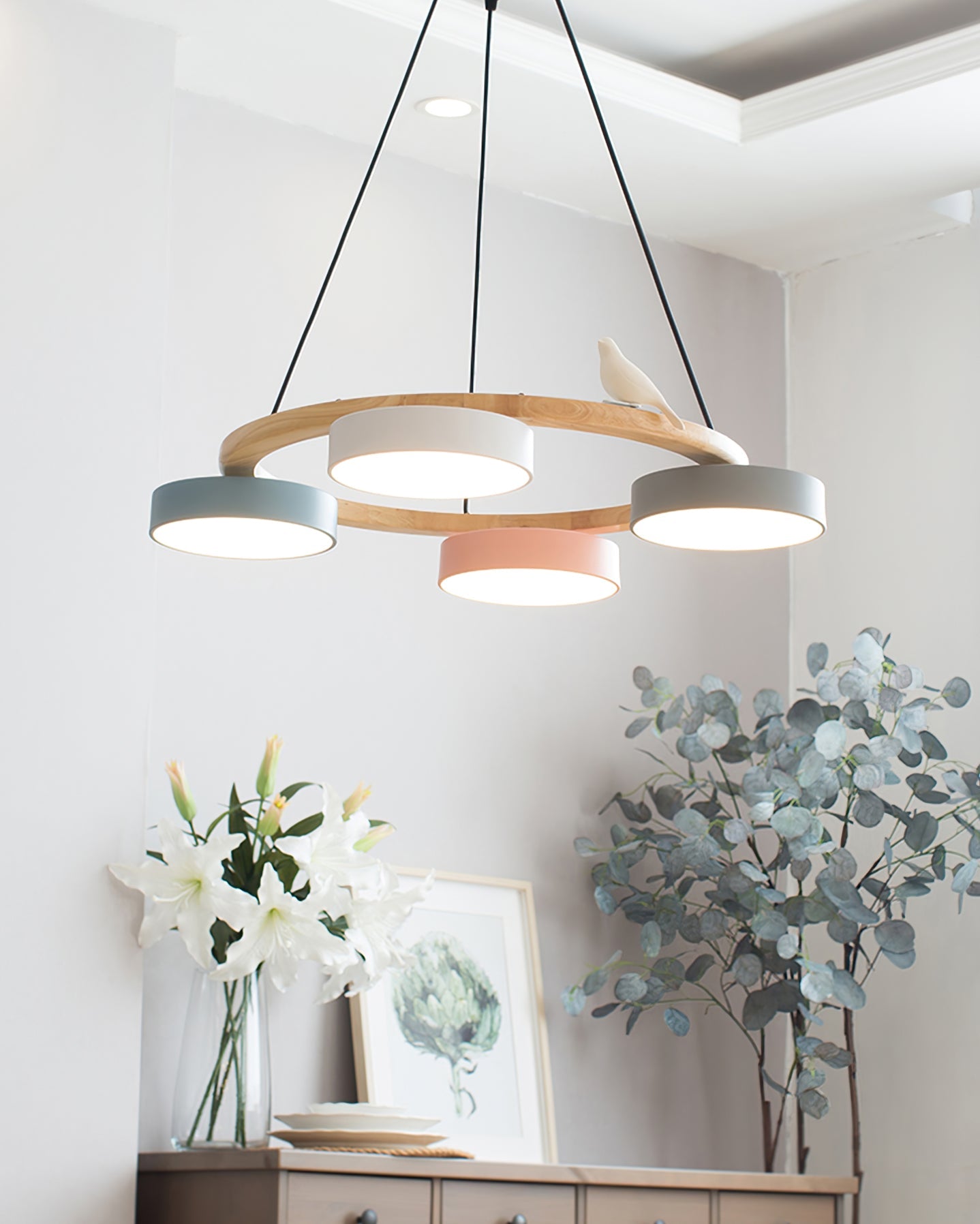 Modern Bird Resin Wood Ring Chandelier