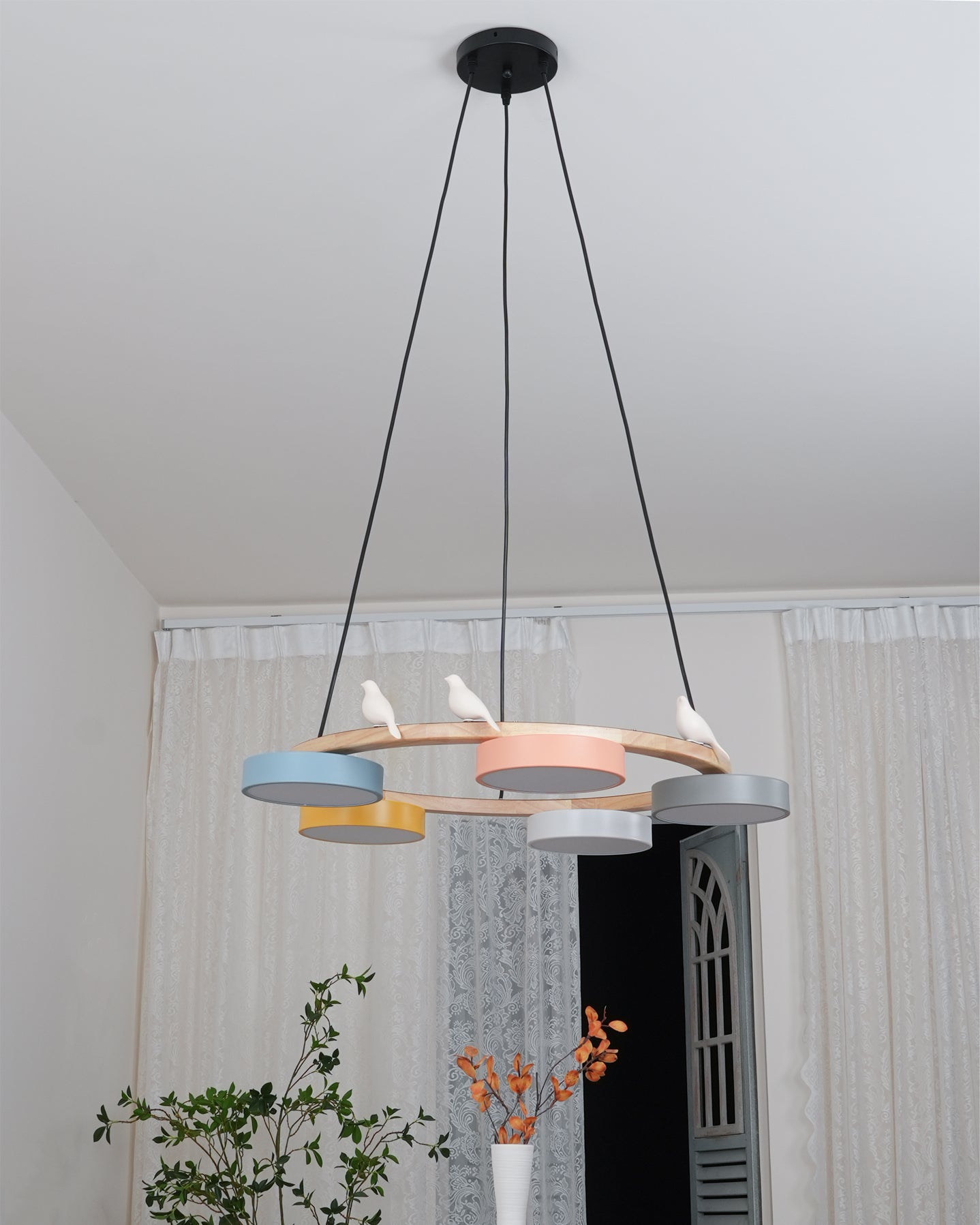 Modern Bird Resin Wood Ring Chandelier