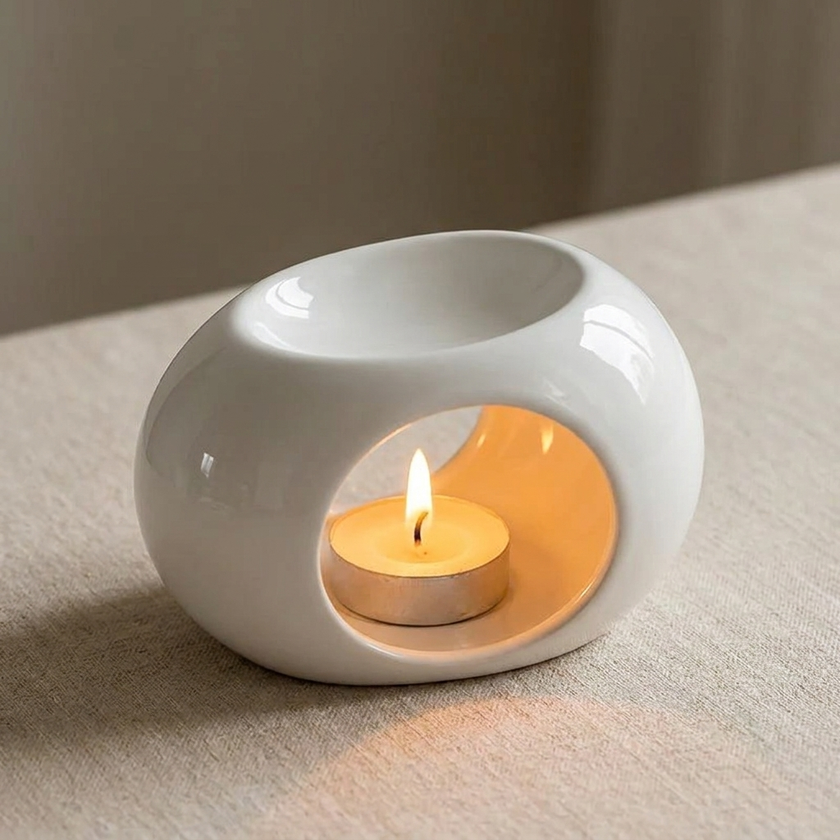 White ceramic tealight holder close-up