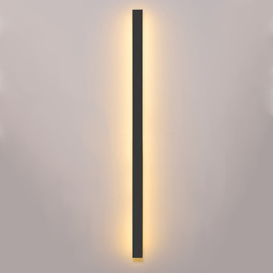 Minimalist Linear LED Outdoor Wall Sconce