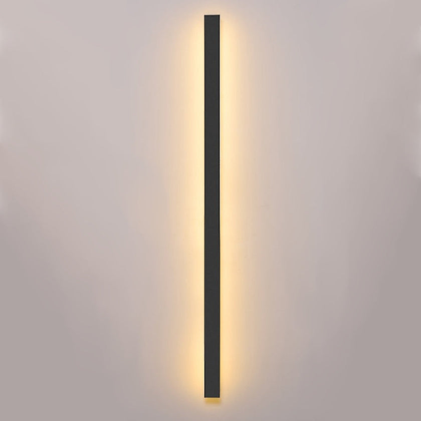 Minimalist Linear LED Outdoor Wall Sconce